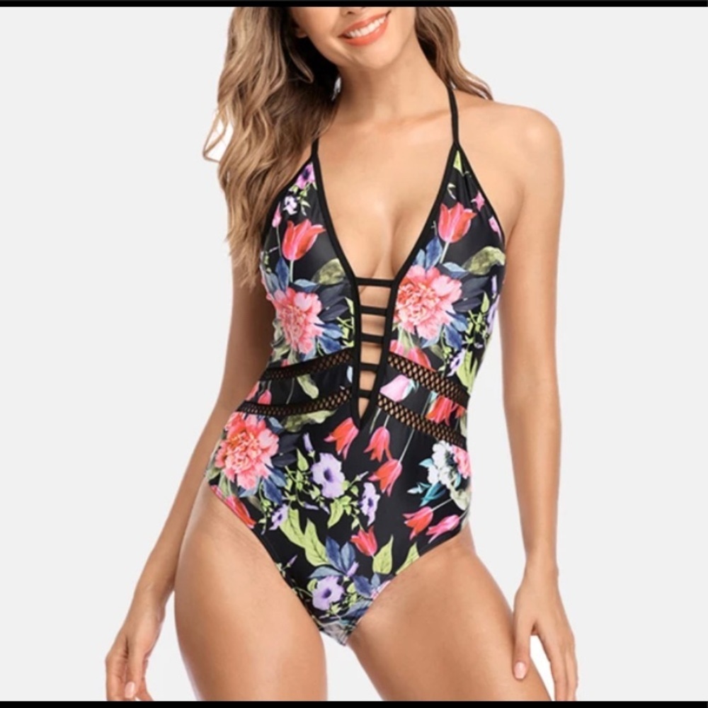 Attraco Monokini Swimsuit Women Swimwear One-piece Sz L